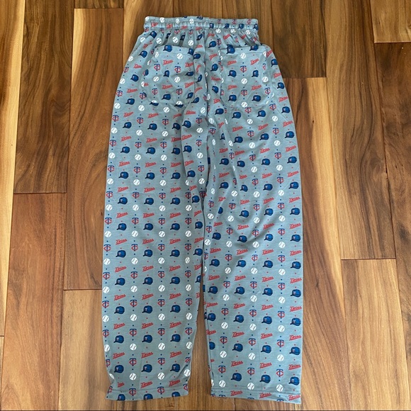 Twins Fan Gift! Mug, Build a Bear, Lounge Pants - Picture 7 of 11